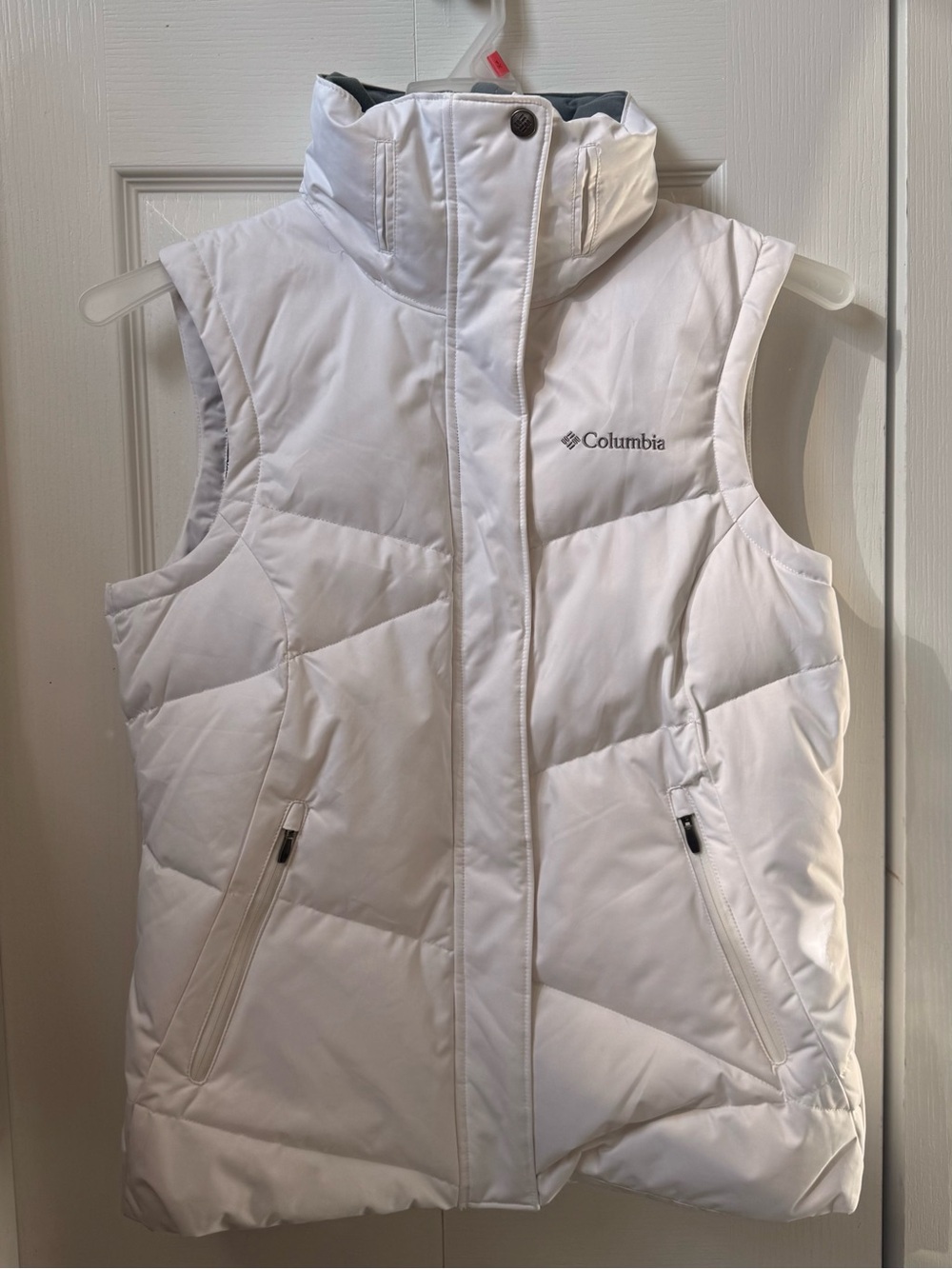 Columbia Women's White Quilted Insulated Vest